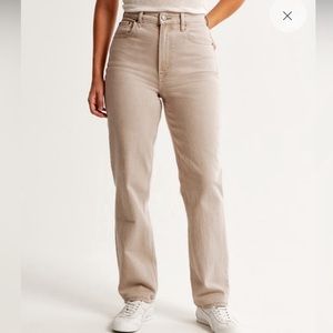 NWOT Abercrombie Curve Love High Rise 90s Relaxed Jeans in Oat 8L